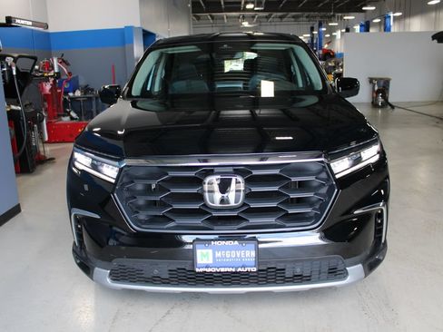 Used 2023 Honda Pilot EX-L image 2