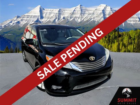 Used 2014 Toyota Sienna XLE w/ XLE Premium Package AWD/4WD image 1