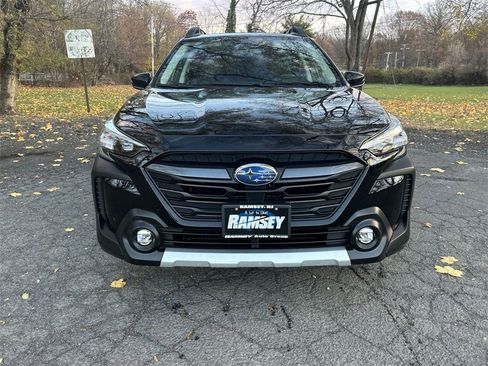 Certified 2023 Subaru Outback Limited image 3