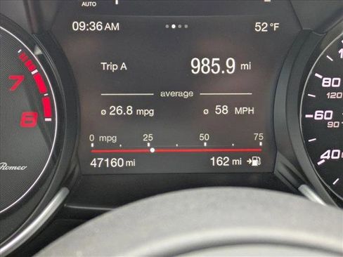 Used 2018 Alfa Romeo Giulia Quadrifoglio w/ Driver Assist Dynamic Package image 11