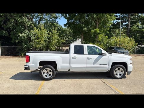Used 2017 Chevrolet Silverado 1500 LT w/ All Star Edition AWD/4WD image 6