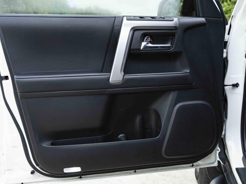 Used 2023 Toyota 4Runner SR5 image 39