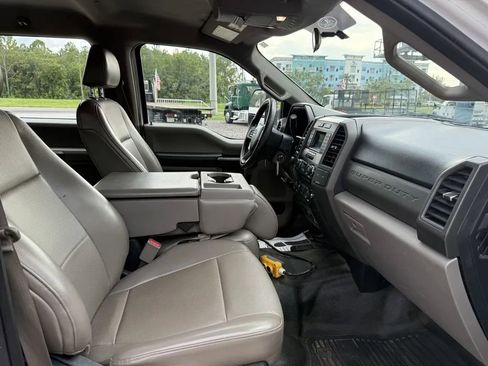 Used 2017 Ford F550 4x4 Crew Cab Super Duty image 29