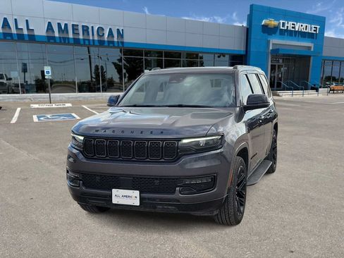 Used 2024 Jeep Wagoneer Series II AWD/4WD image 1