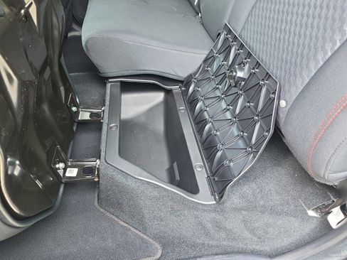 Used 2022 Toyota Tacoma SR5 w/ Technology Package RWD image 29