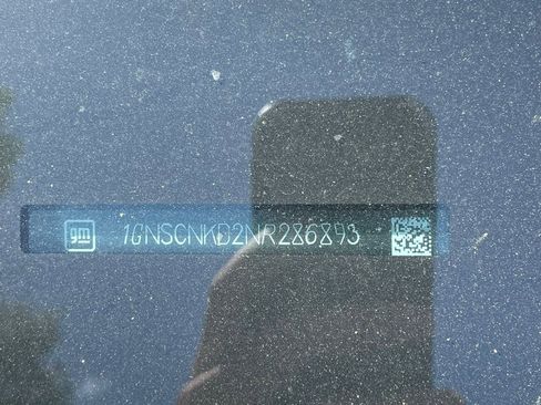 Used 2022 Chevrolet Tahoe LT w/ Luxury Package image 3