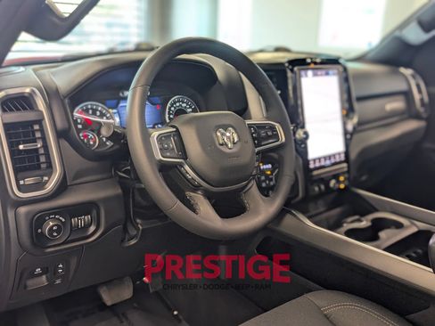 Used 2025 RAM 1500 Big Horn AWD/4WD image 17