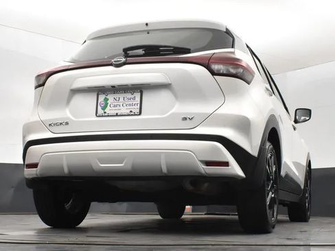 Used 2024 Nissan Kicks SV FWD image 13