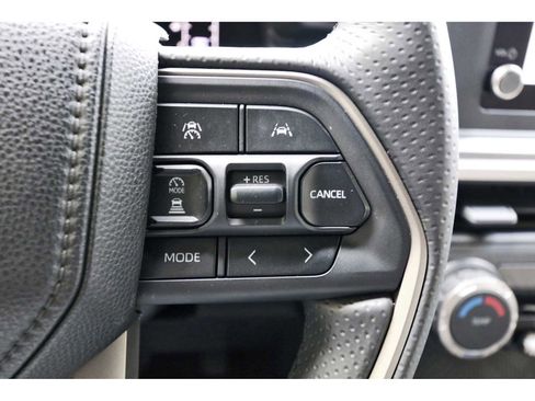 Used 2025 Toyota 4Runner SR5 image 16