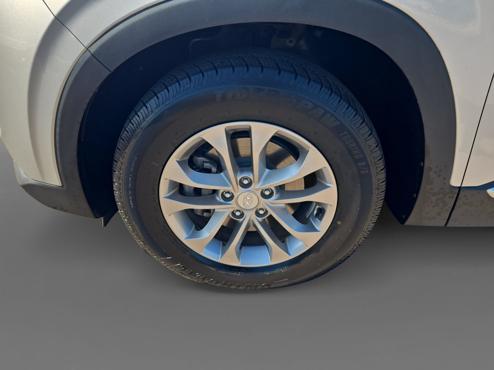 Used 2019 Hyundai Santa Fe SE AWD/4WD image 9