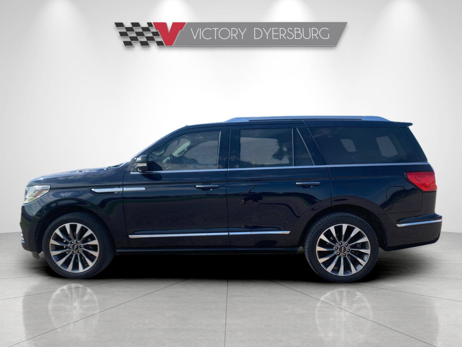 Used 2021 Lincoln Navigator Reserve w/ Luxury Package AWD/4WD image 7