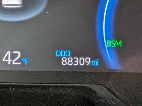 Used 2019 Toyota RAV4 Limited w/ Limited Grade Weather Package image 17