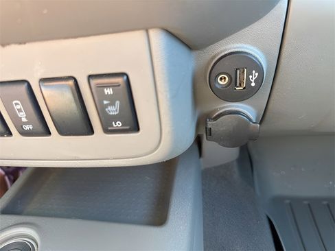Used 2021 Nissan Frontier SV w/ Midnight Edition Floor Mats image 22