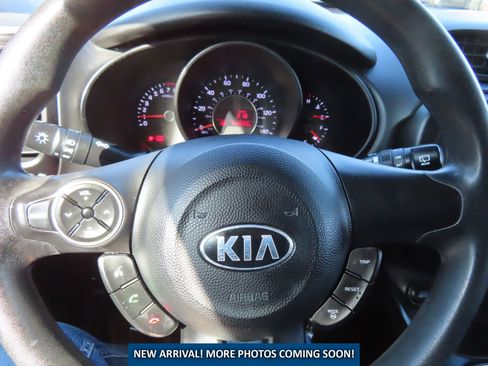 Used 2016 Kia Soul Base image 18
