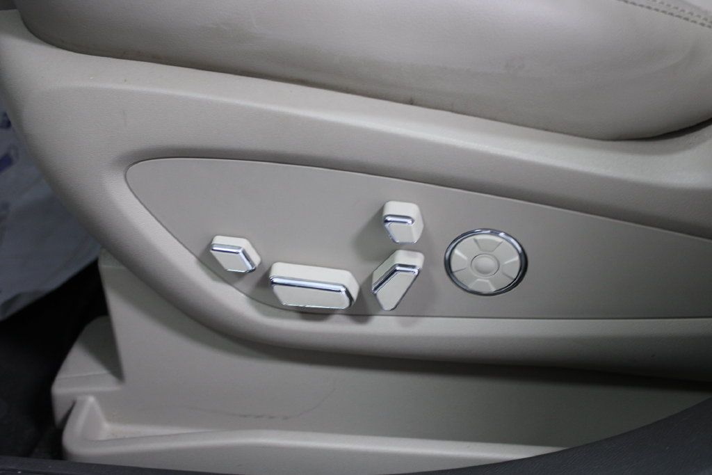 Used 2023 Lincoln Nautilus Reserve w/ Equipment Group 201A FWD image 33