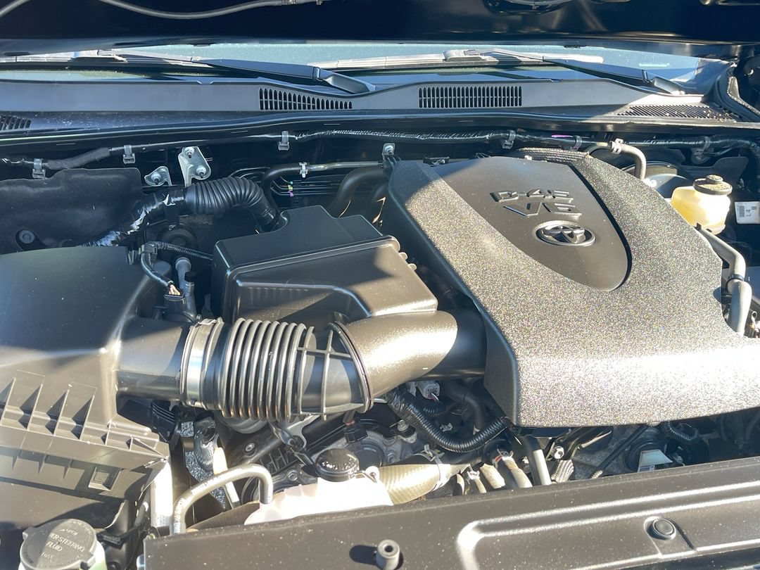 Certified 2023 Toyota Tacoma SR5 AWD/4WD image 18