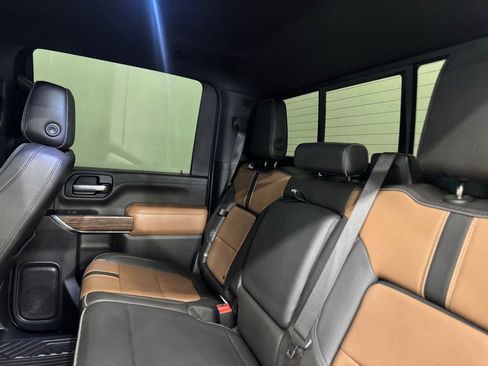 Used 2023 Chevrolet Silverado 2500 High Country w/ Z71 Off-Road Package AWD/4WD image 10