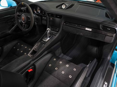 Used 2018 Porsche 911 GT2 RS RWD image 17
