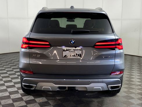 Certified 2024 BMW X5 xDrive40i w/ Premium Package image 9
