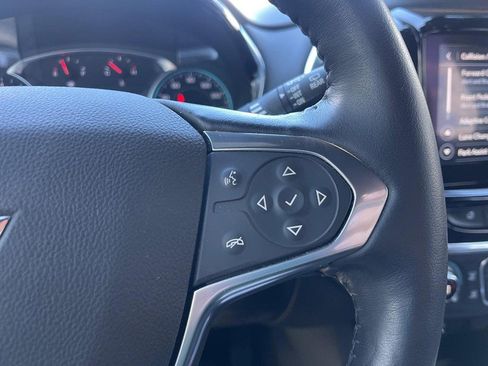 Used 2022 Chevrolet Traverse RS image 22
