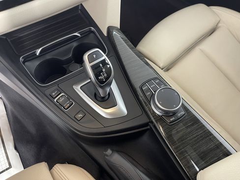 Used 2019 BMW 330i Gran Turismo xDrive 330 Gran Turismo i xDrive image 14