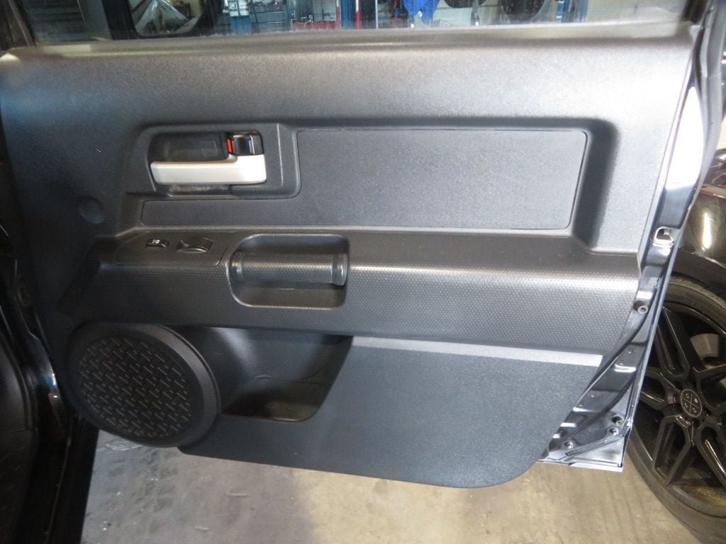 Used 2008 Toyota FJ Cruiser 4WD w/ Convenience Pkg image 25