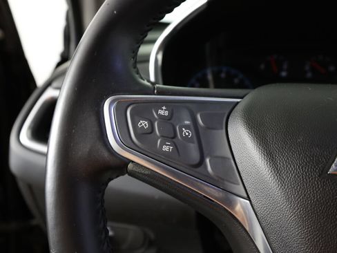 Used 2018 Chevrolet Equinox LT FWD image 34