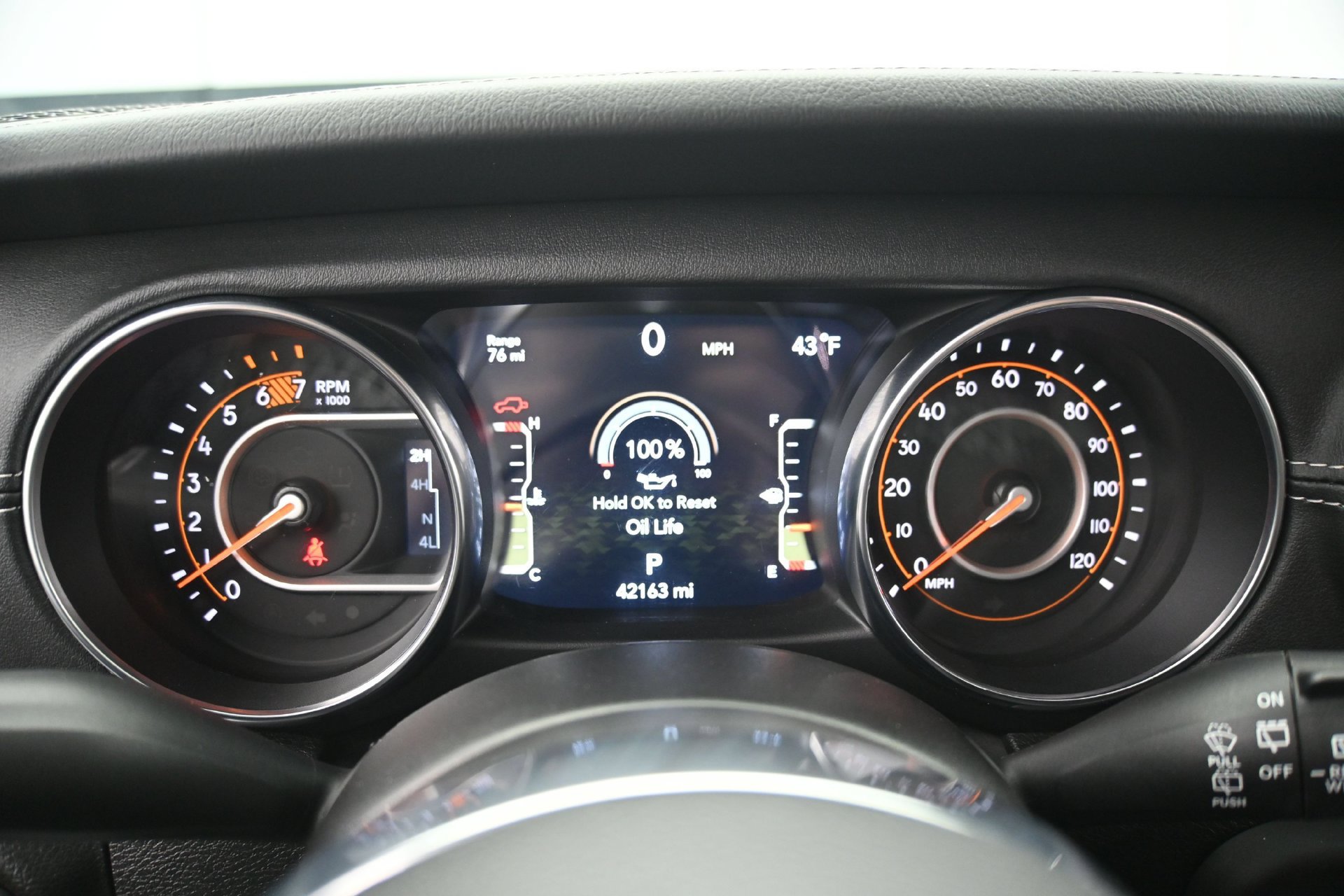 Used 2023 Jeep Wrangler Unlimited Sahara w/ LED Lighting Group AWD/4WD image 22