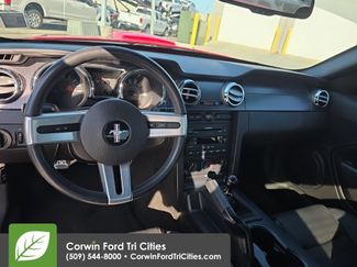 Used 2007 Ford Mustang GT Premium RWD video 2