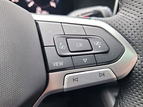 New 2026 Volkswagen Tiguan SE R-Line image 14