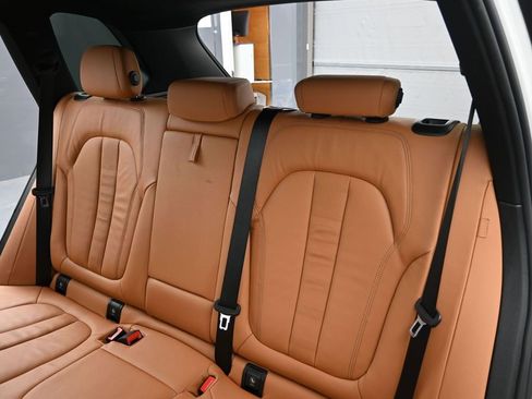 Certified 2022 BMW X5 sDrive40i w/ Premium Package image 31