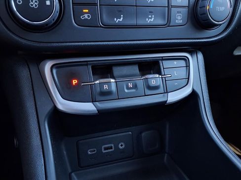 Certified 2022 GMC Terrain SLE image 10