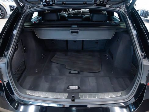 Used 2018 BMW 330i xDrive Wagon image 8