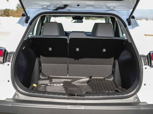 New 2026 Toyota Corolla Cross L image 12