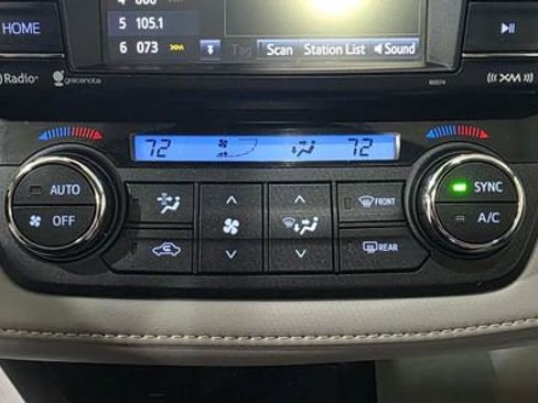 Used 2018 Toyota RAV4 XLE image 20