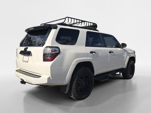 Used 2021 Toyota 4Runner Venture w/ Moonroof Package AWD/4WD image 5