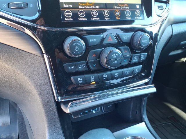 Used 2021 Jeep Grand Cherokee Laredo X AWD/4WD image 28