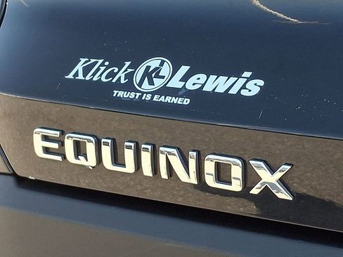 Used 2025 Chevrolet Equinox LT image 30