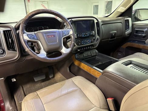Used 2018 GMC Sierra 1500 SLT image 18