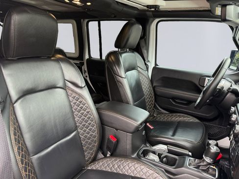 Certified 2022 Jeep Wrangler Unlimited Sahara image 21