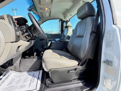 Used 2013 Chevrolet Silverado 3500 W/T image 17
