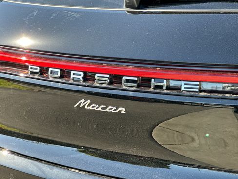 New 2026 Porsche Macan AWD/4WD image 32