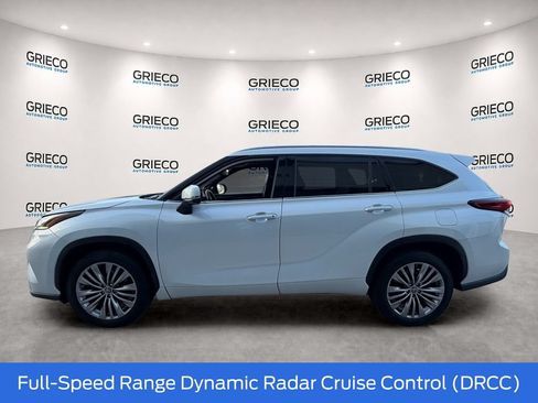 Used 2022 Toyota Highlander Platinum FWD image 4