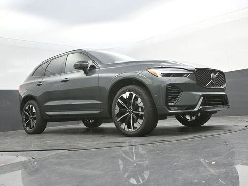 New 2026 Volvo XC60 B5 Plus w/ Climate Package AWD/4WD image 36