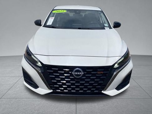 Used 2025 Nissan Altima 2.5 SR FWD image 18