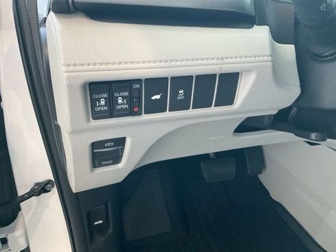 New 2026 Honda Odyssey EX-L image 9