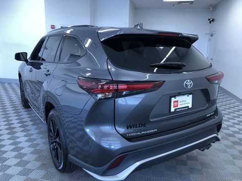 Certified 2025 Toyota Highlander XSE AWD/4WD image 12