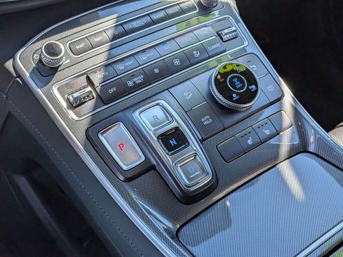 Certified 2023 Hyundai Santa Fe SEL Premium image 26