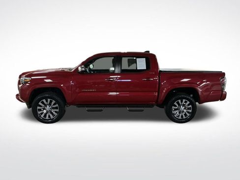 Certified 2022 Toyota Tacoma Limited image 2