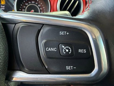 Used 2020 Jeep Gladiator Rubicon AWD/4WD image 15